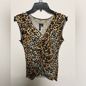 ESSENTIALS BY MILANO ANIMAL PRINT SIZE SMALL SUMMER BLOUSE  GATHERED DOWN FRONT